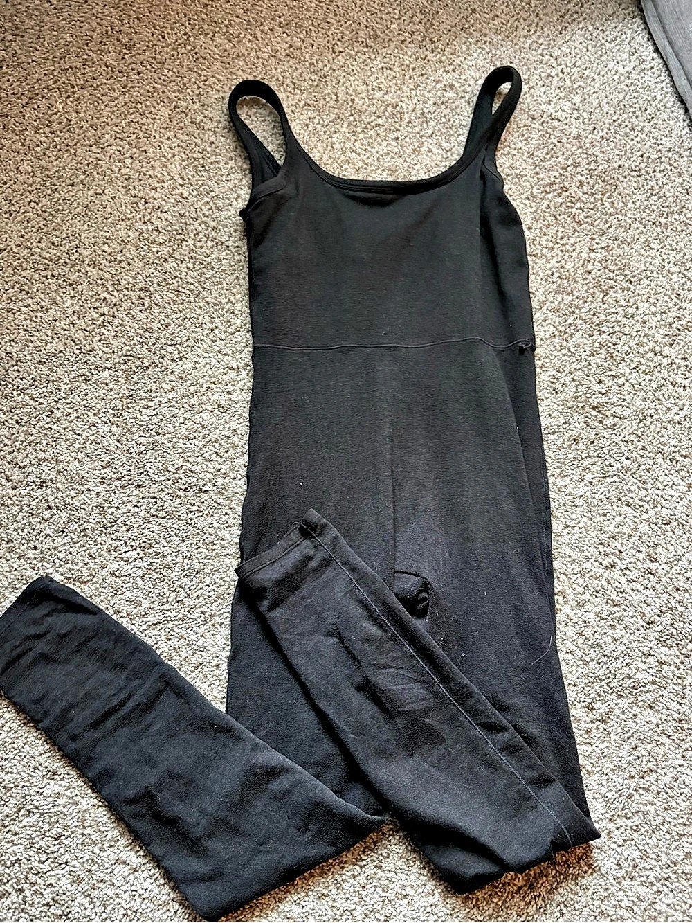Vuori Black Sleeveless Maxi Dress